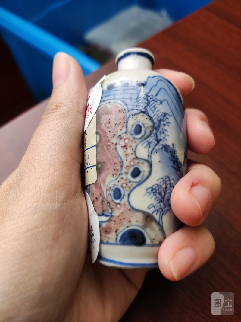 清 青花釉里红人物故事纹烟壶 - 图2